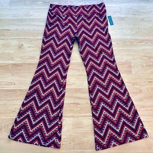 NWT No Boundaries XXL Red Black Chevron High Rise Pull On Stretch Flare Pants